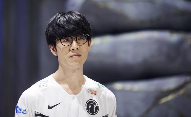 严峻考验 严峻考验