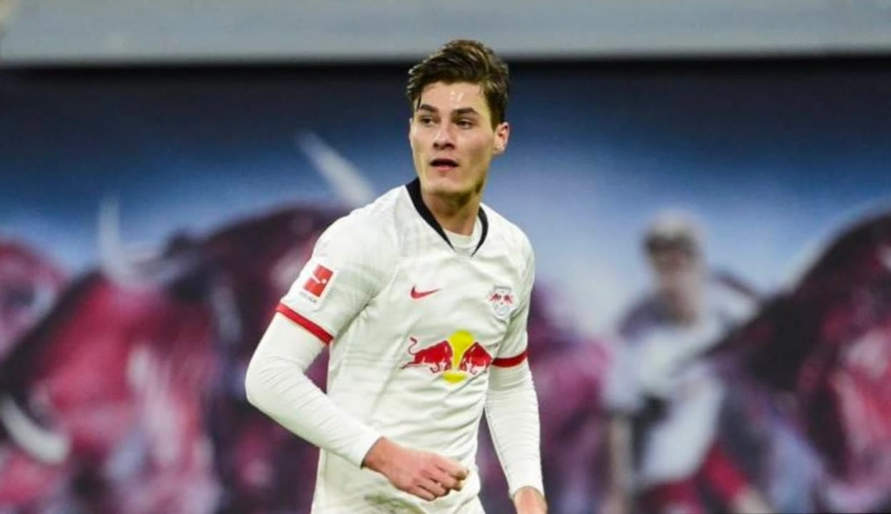 但他在场上 但他在场上